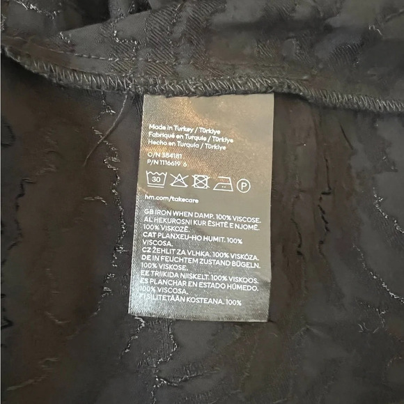 H&M Wrap Sateen Long Sleeve Dress Small NWT 100% Viscose - Picture 14 of 15